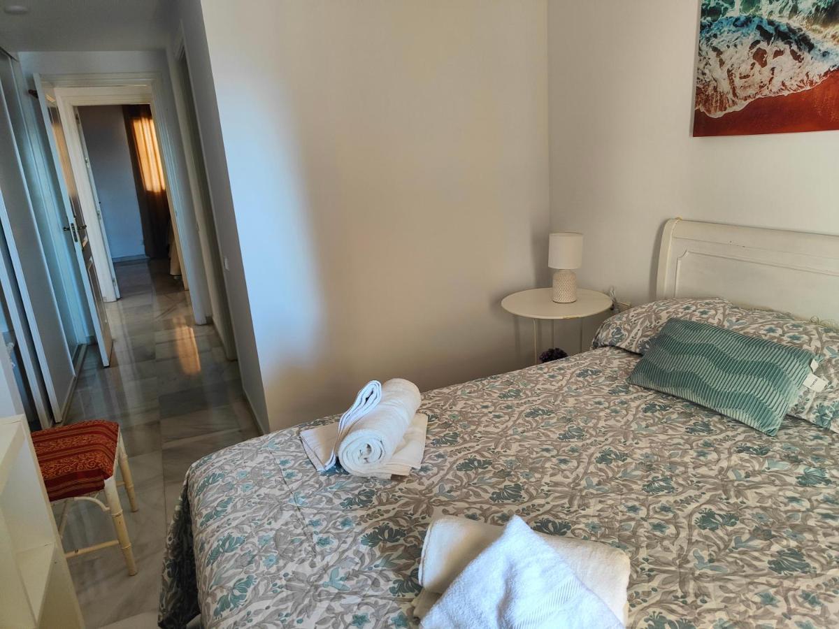 Apartamento Cerca De La Playa Con Piscina Fuengirola Esterno foto
